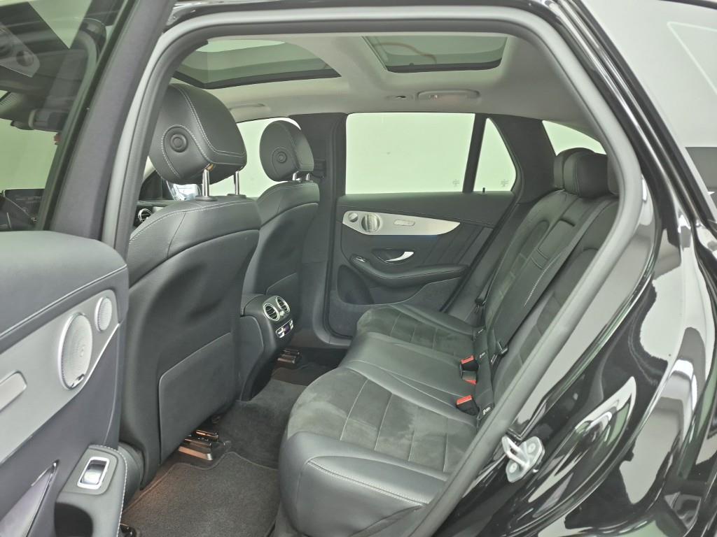 Mercedes Benz GLC Class - Vista 12