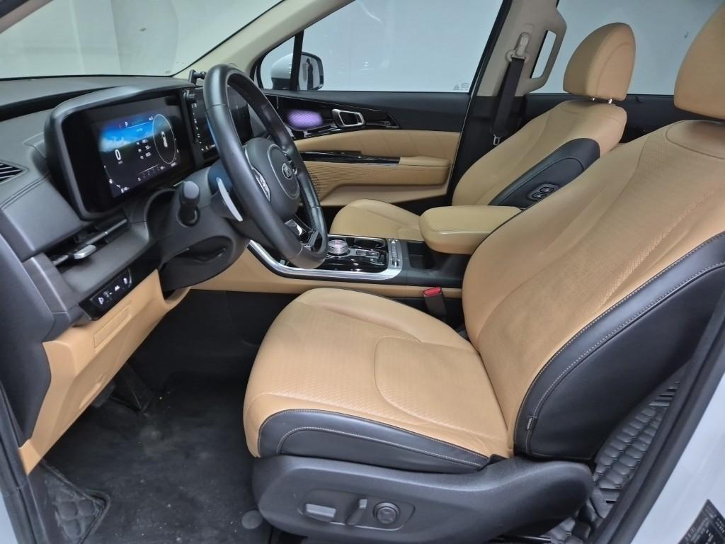 KIA Carnival - Vista 10