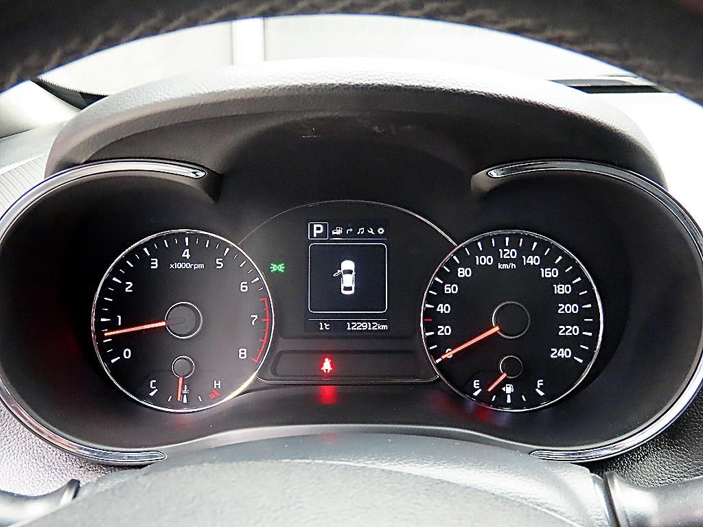 KIA K3 - Vista 8