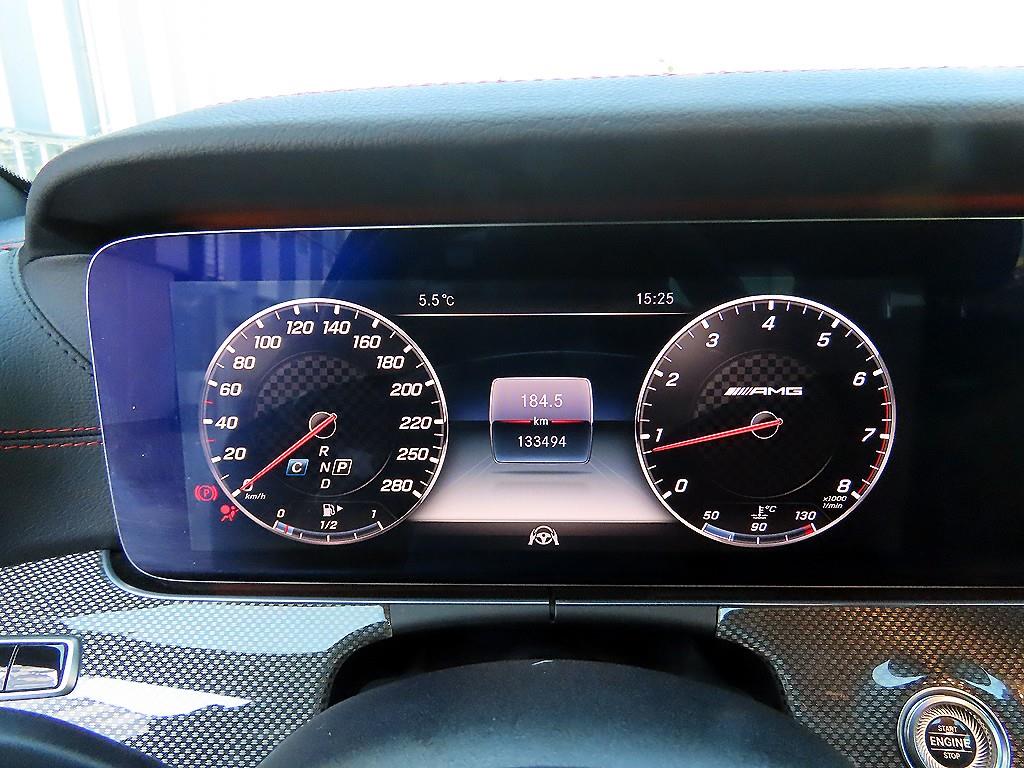 Mercedes Benz E class - Vista 9