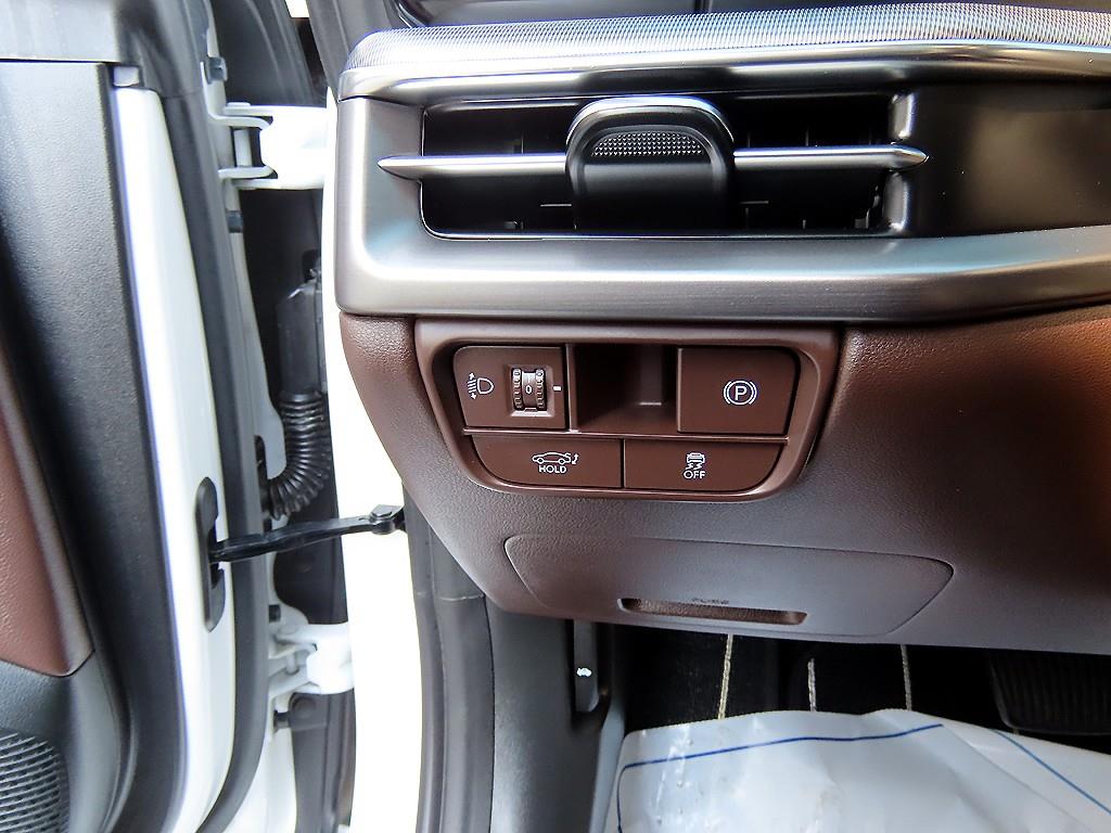 HYUNDAI Grandeur - Vista 12