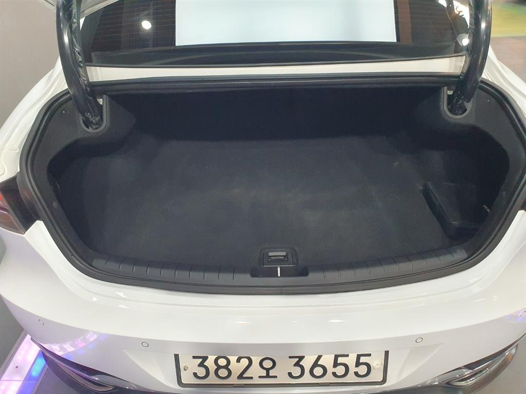 HYUNDAI Grandeur 2022 Blanco - Importación desde Corea - HF Imports Iquique - Foto 19