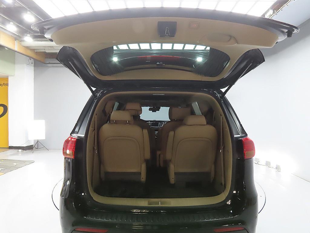 KIA Carnival 2016 Negro - Importación desde Corea - HF Imports Iquique - Foto 9