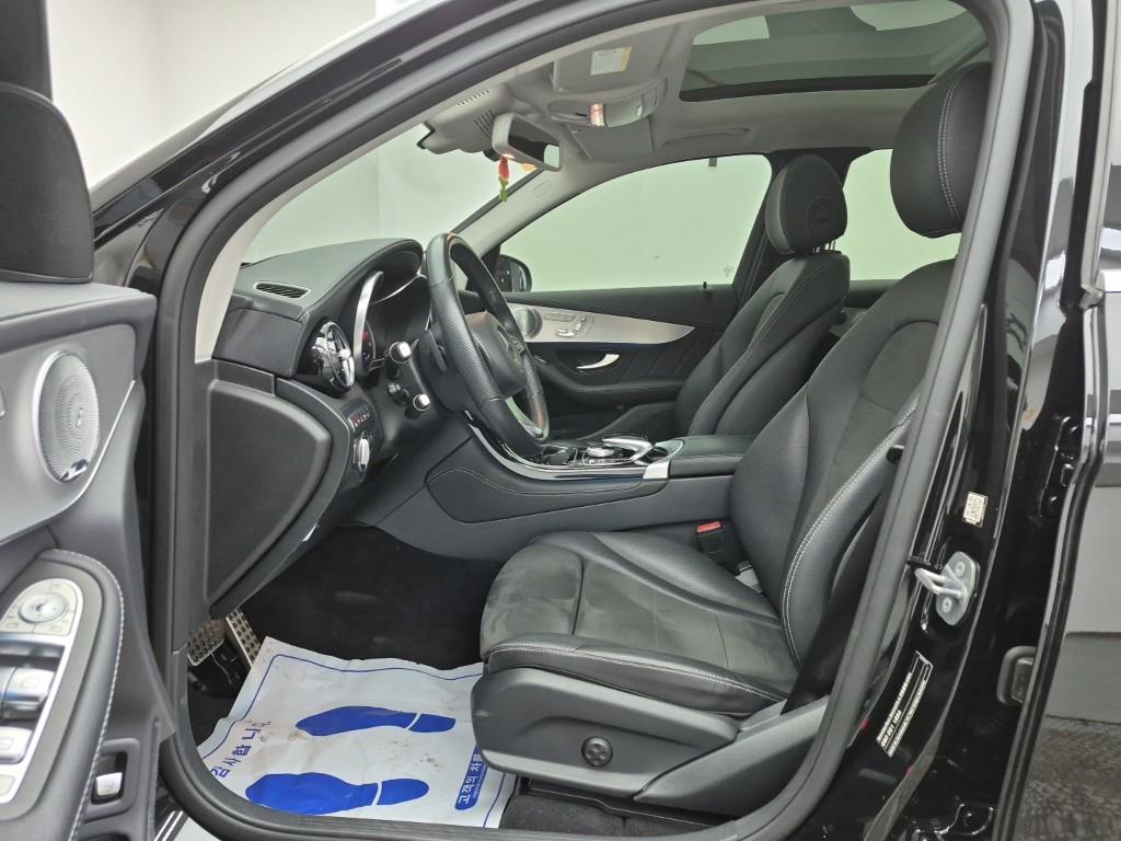 Mercedes Benz GLC Class - Vista 11