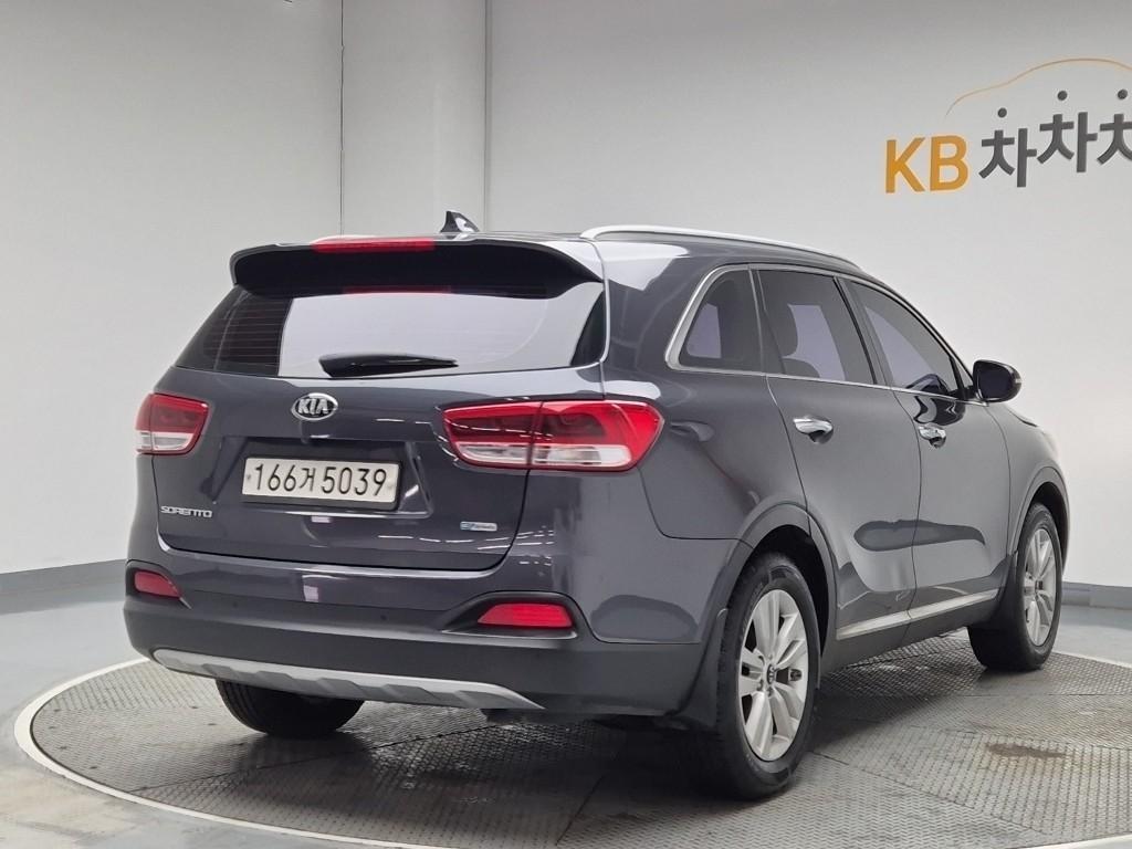 KIA Sorento - Vista 4