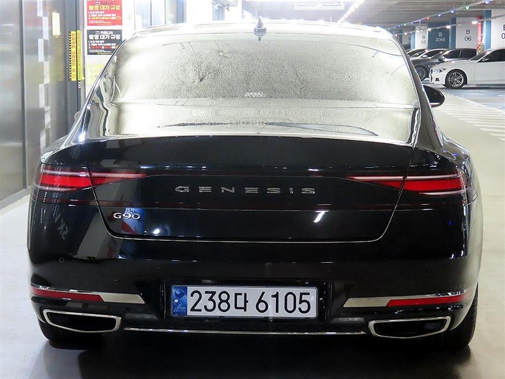 Genesis G90 - Vista 5