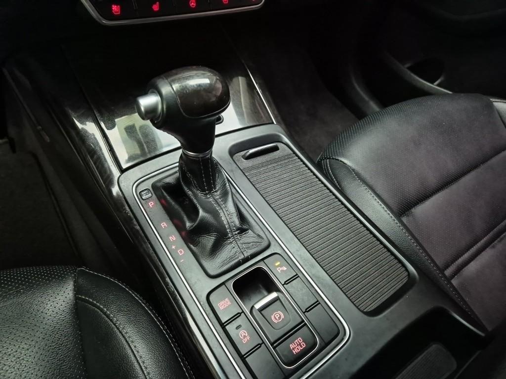 KIA Sorento - Vista 8