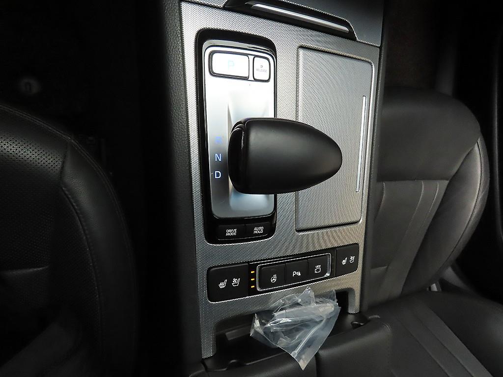 Genesis G80 - Vista 10