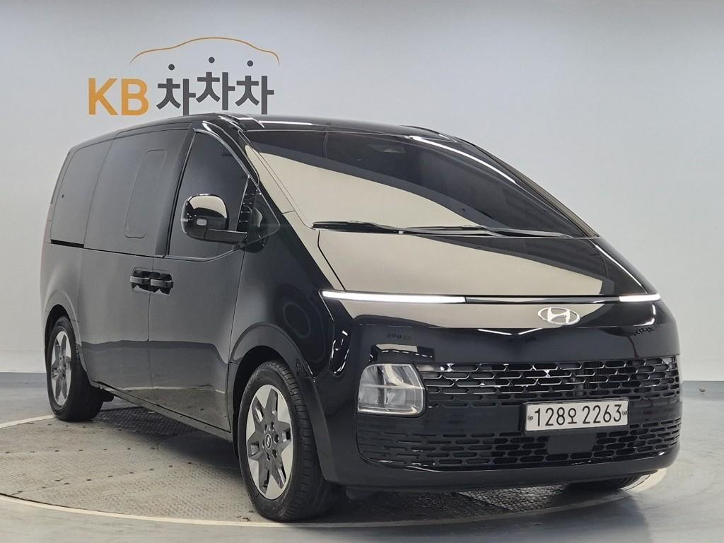 HYUNDAI Staria - Vista 4