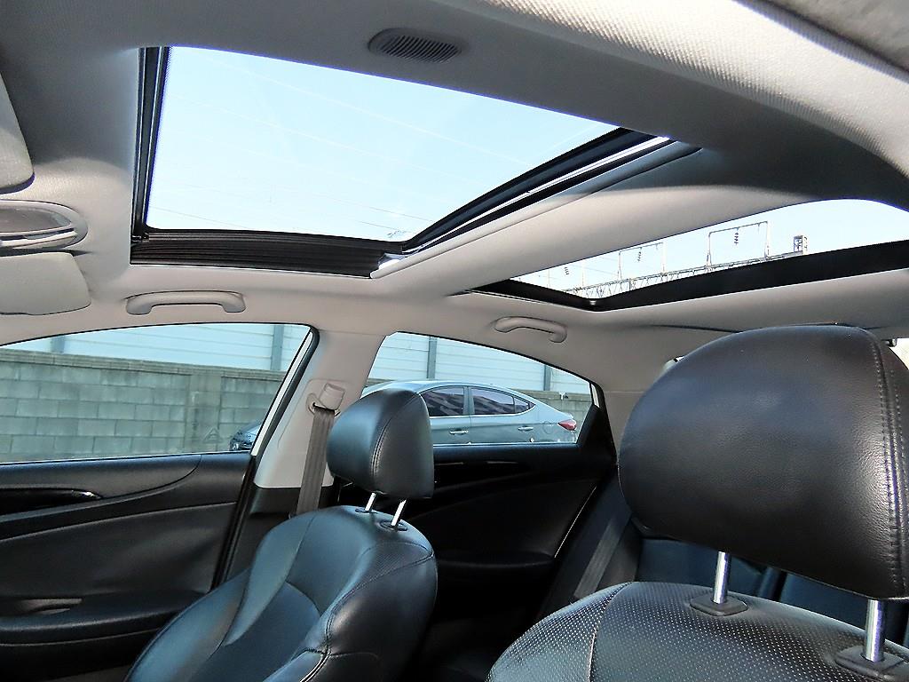 HYUNDAI Sonata 2010 Blanco - Importación desde Corea - HF Imports Iquique - Foto 17