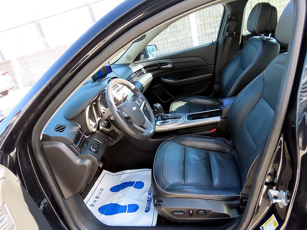 Chevrolet Malibu - Vista 5