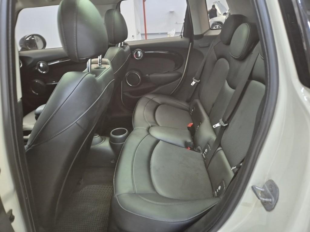 Mini Cooper - Vista 12