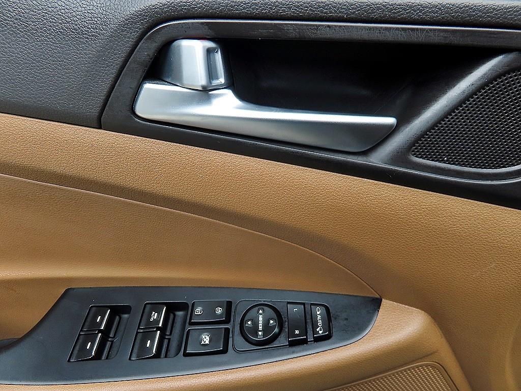 HYUNDAI Tucson - Vista 11