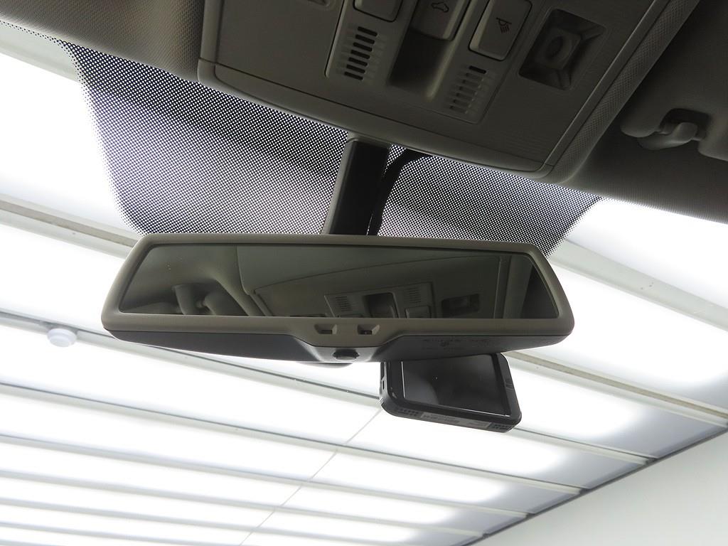 Volkswagen Golf - Vista 12