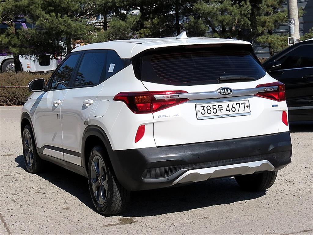 KIA Seltos - Vista 3