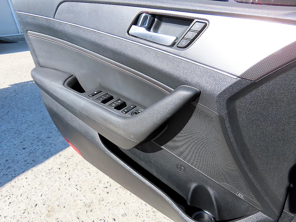 HYUNDAI Sonata - Vista 11