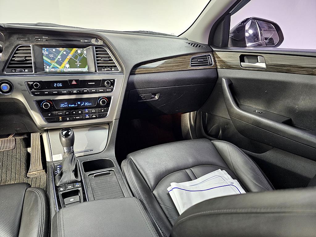 HYUNDAI Sonata - Vista 10