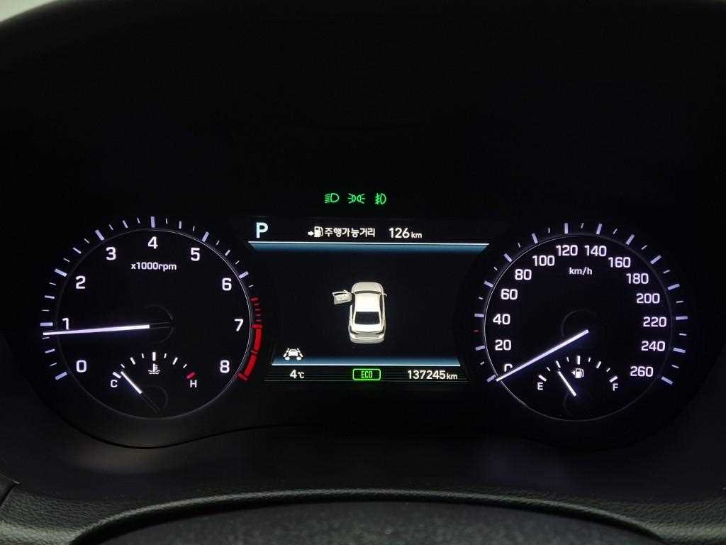 Genesis G80 - Vista 6