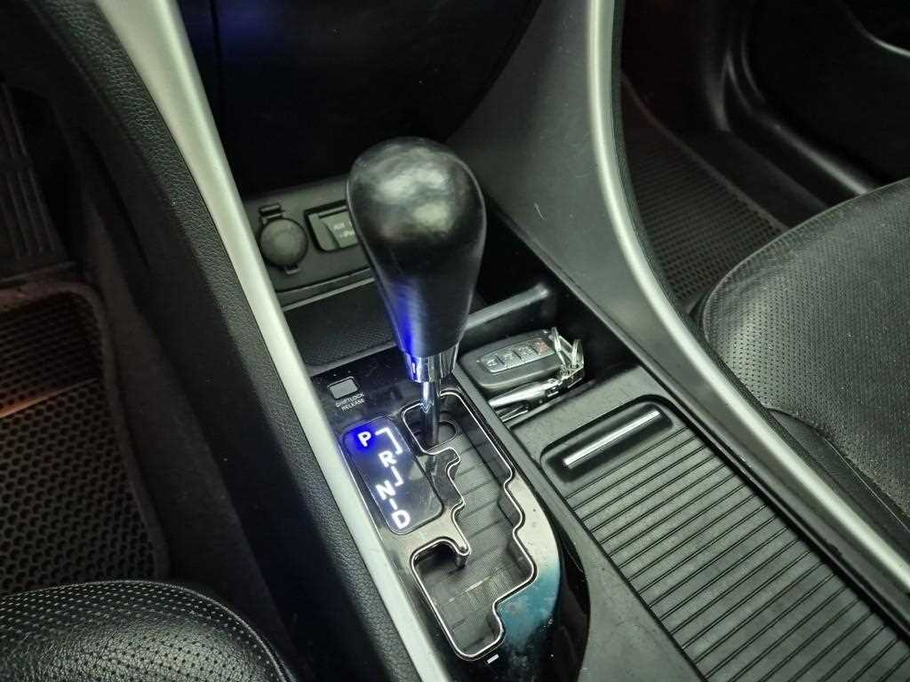 HYUNDAI Sonata - Vista 8