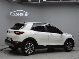 KIA Stonic - Vista 8