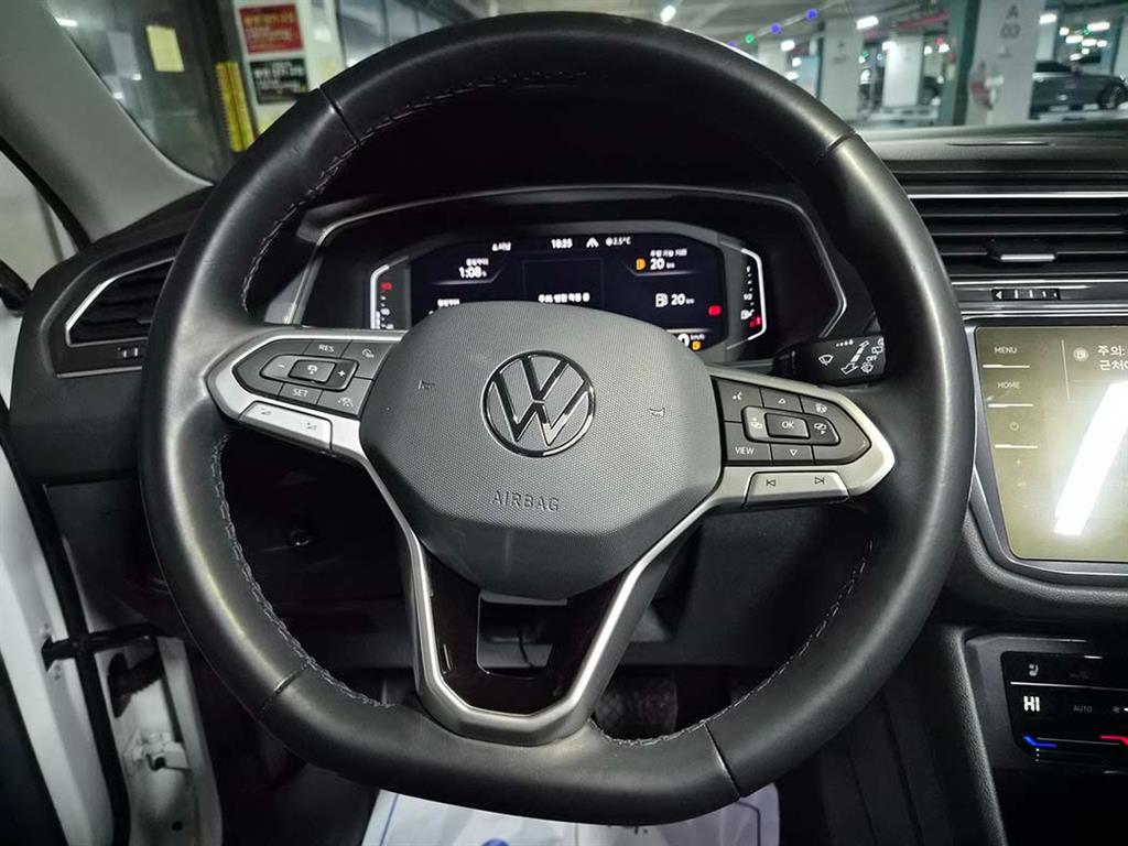 Volkswagen Tiguan - Vista 8