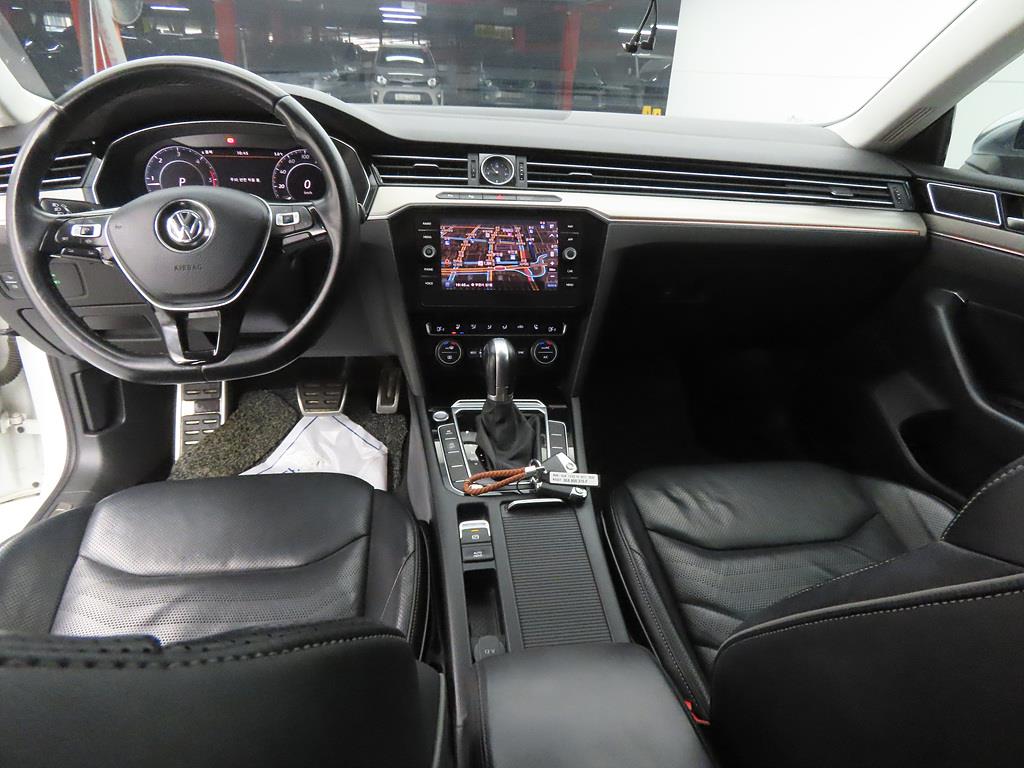 Volkswagen Arteon - Vista 7