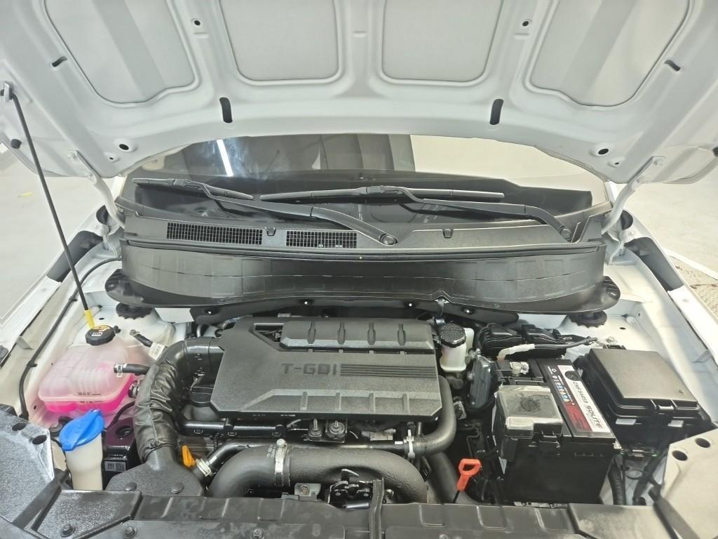 HYUNDAI Casper - Vista 5