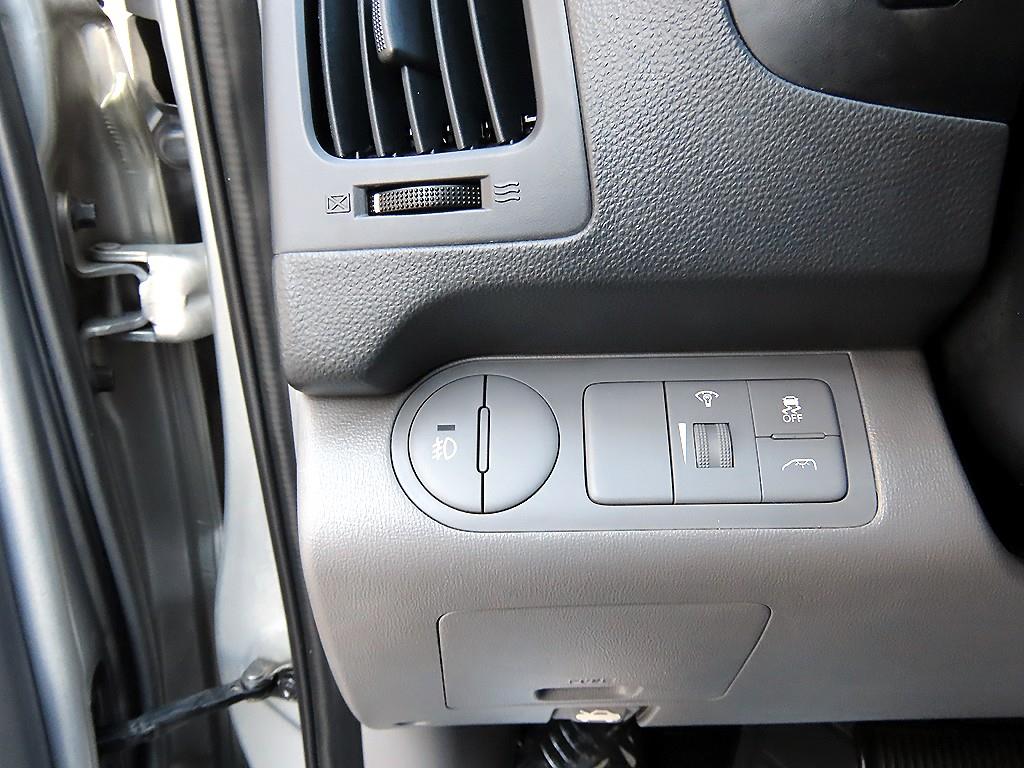 HYUNDAI Starex - Vista 12