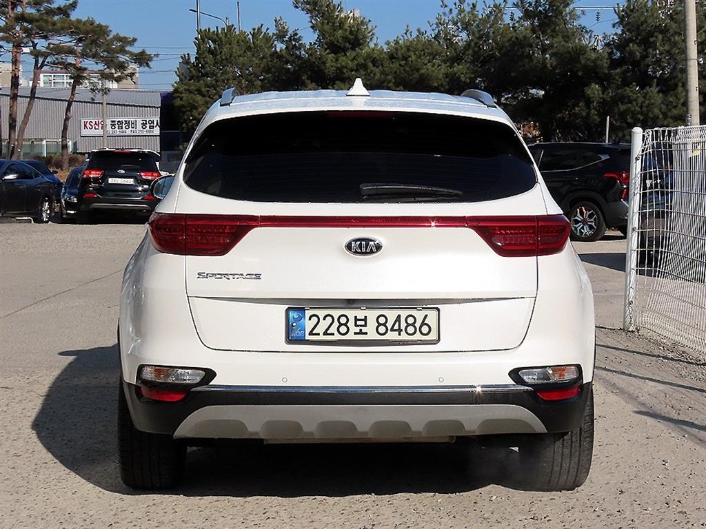 KIA Sportage - Vista 4