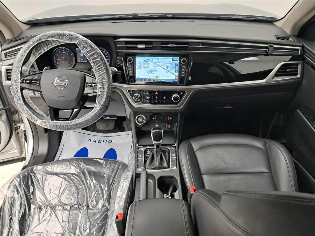 Ssangyong Korando - Vista 11