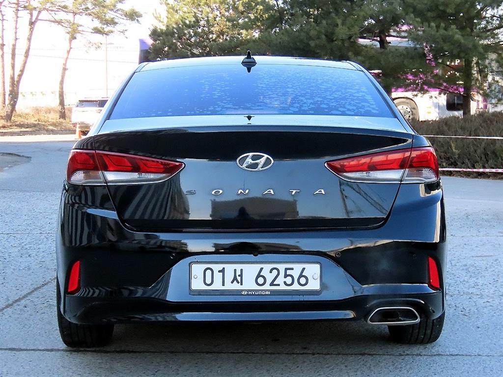 HYUNDAI Sonata - Vista 4