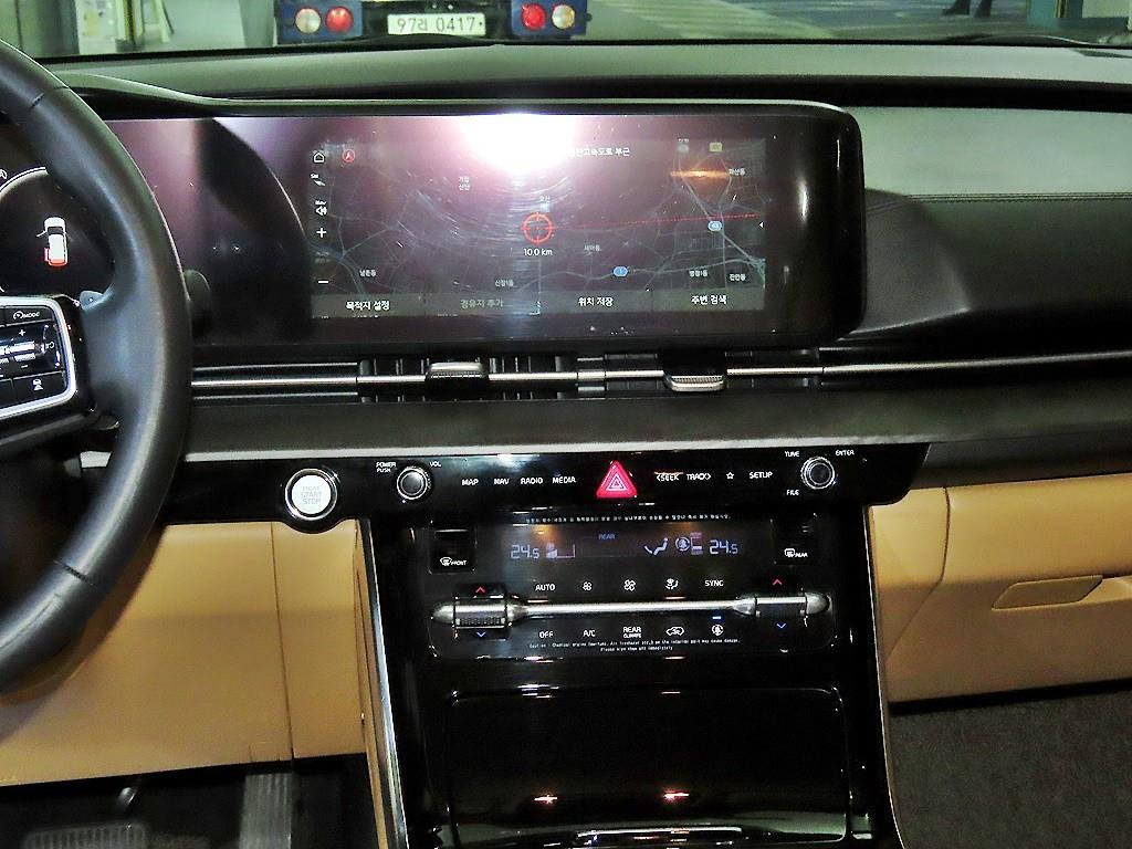 KIA Carnival - Vista 11