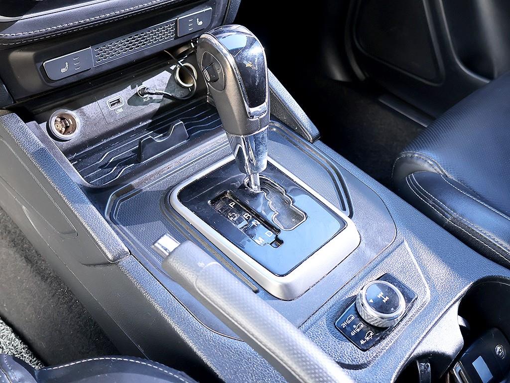 Ssangyong Rexton 2018 Negro - Importación desde Corea - HF Imports Iquique - Foto 7