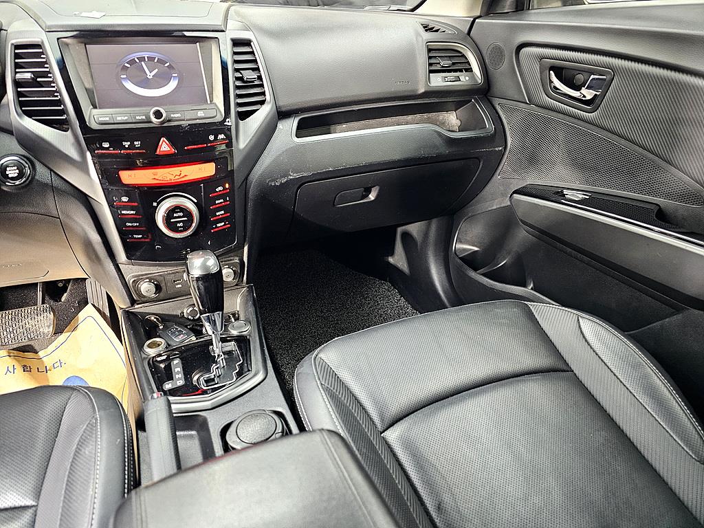 Ssangyong Tivoli - Vista 10