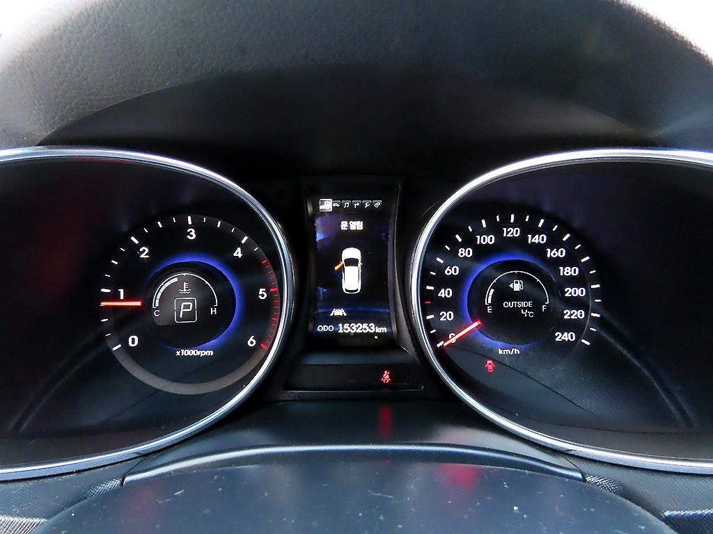 HYUNDAI Maxcruz - Vista 9