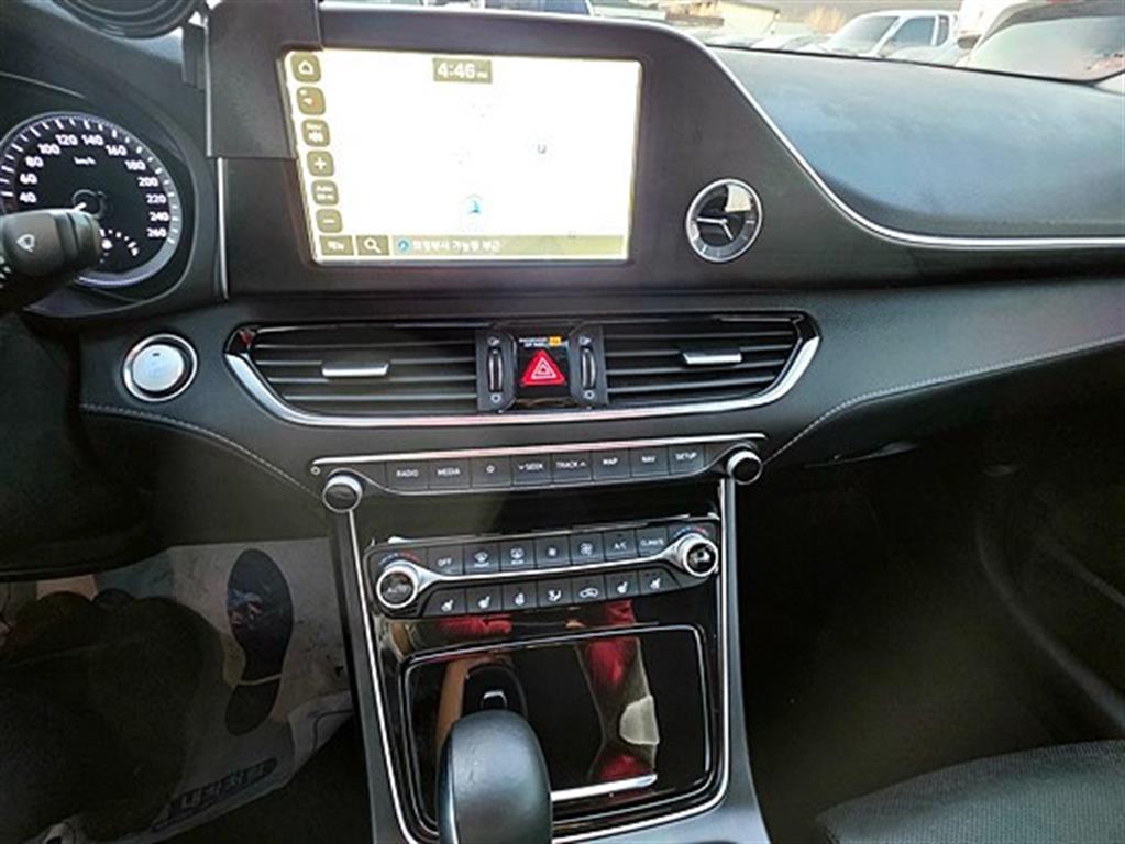 HYUNDAI Grandeur 2018 Negro - Importación desde Corea - HF Imports Iquique - Foto 18