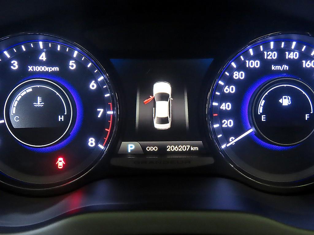 HYUNDAI Grandeur - Vista 9