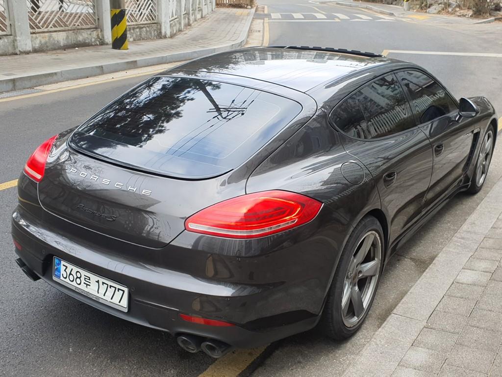Porsche Panamera - Vista 5