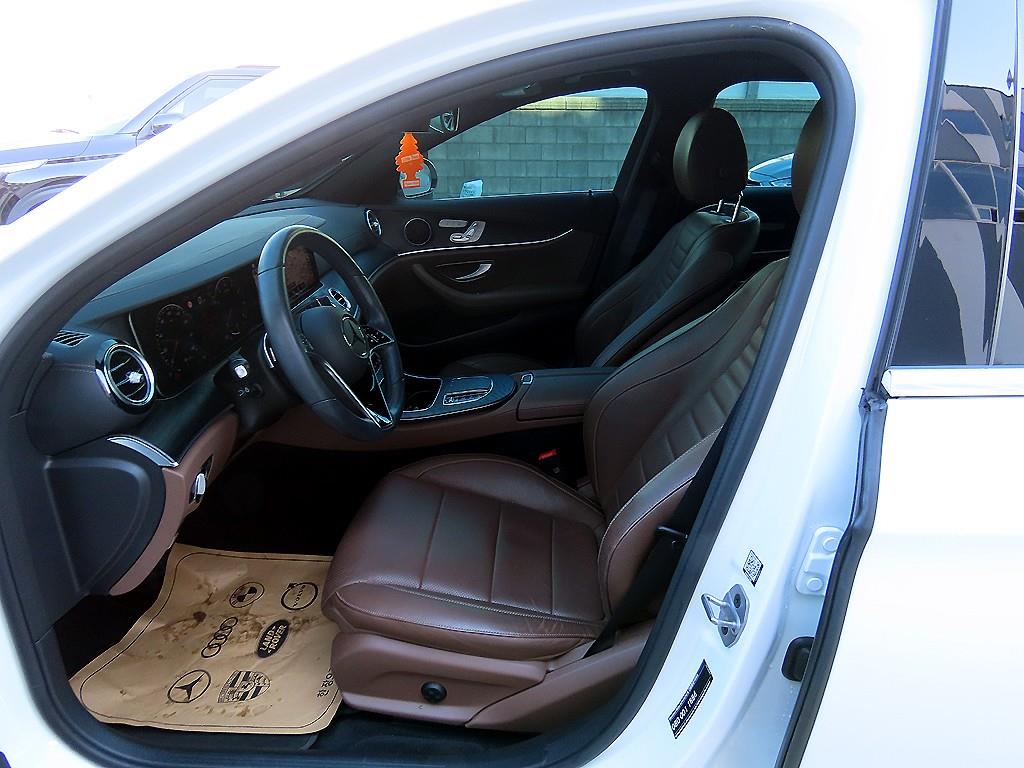 Mercedes Benz E class - Vista 5