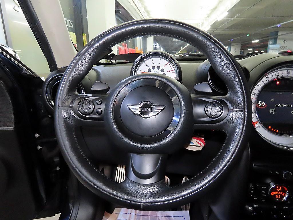 Mini Countryman - Vista 8