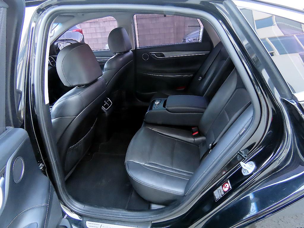 HYUNDAI Grandeur - Vista 6