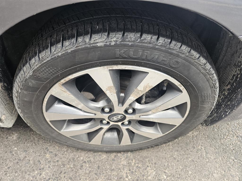 HYUNDAI Accent 2017 Gris - Importación desde Corea - HF Imports Iquique - Foto 14