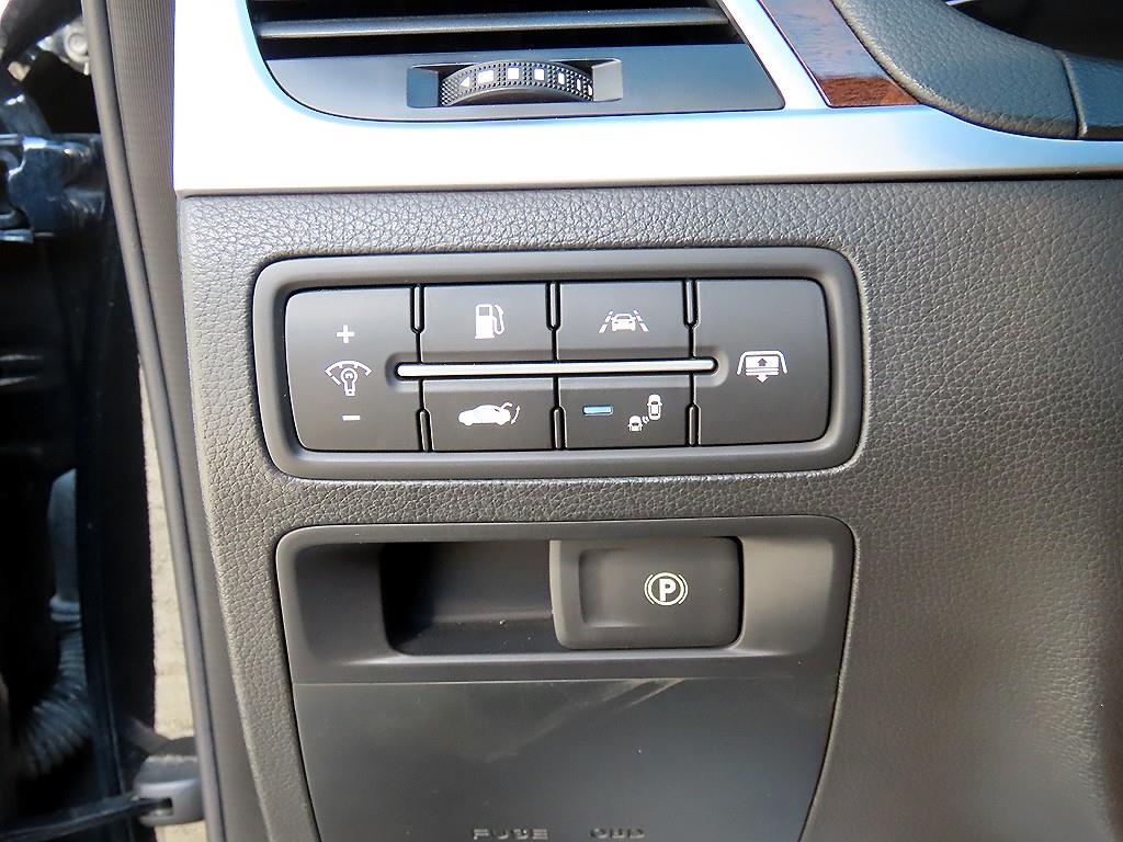 HYUNDAI Genesis 2014 Negro - Importación desde Corea - HF Imports Iquique - Foto 13