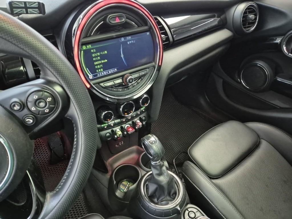 Mini Cooper - Vista 10