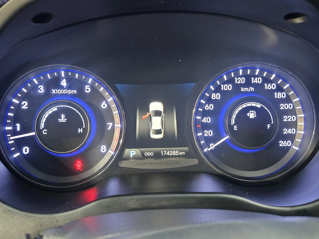 HYUNDAI Grandeur - Vista 7