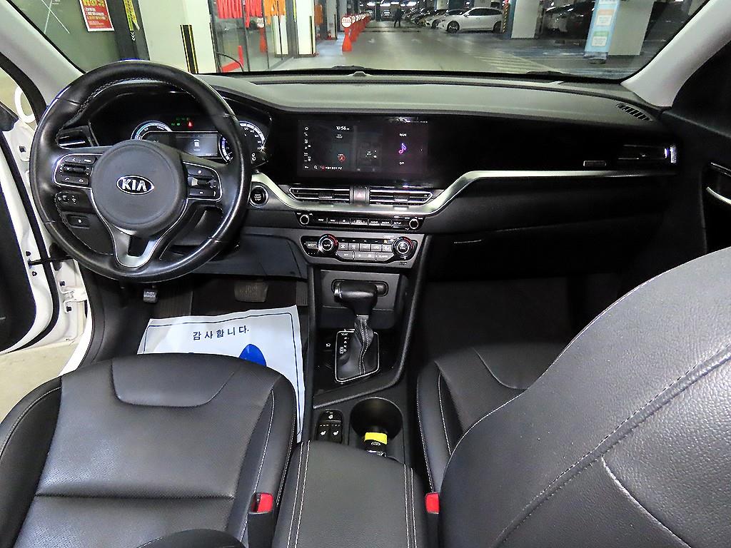 KIA Niro - Vista 10