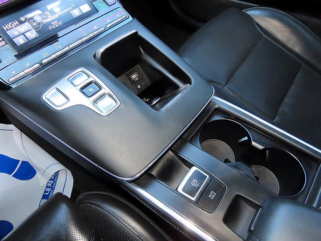 HYUNDAI Grandeur - Vista 10