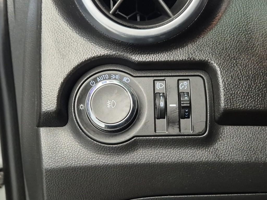 Chevrolet Trax 2013 Plateado - Importación desde Corea - HF Imports Iquique - Foto 17