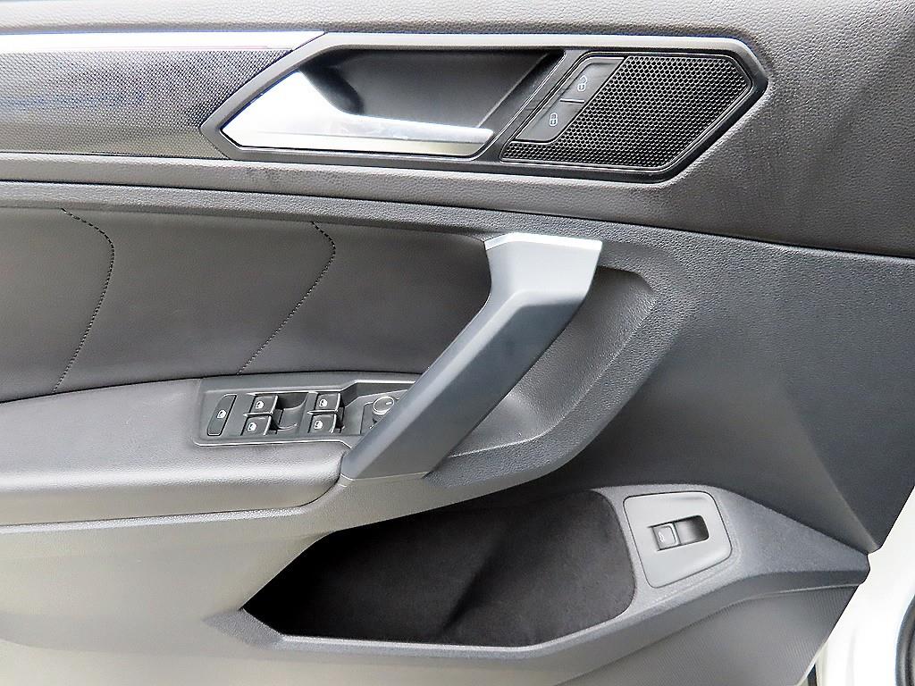 Volkswagen Tiguan - Vista 11