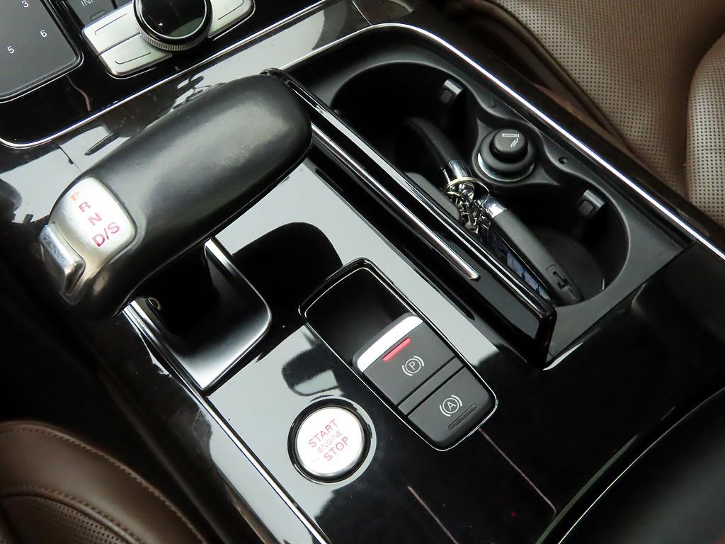 Audi A8 - Vista 11